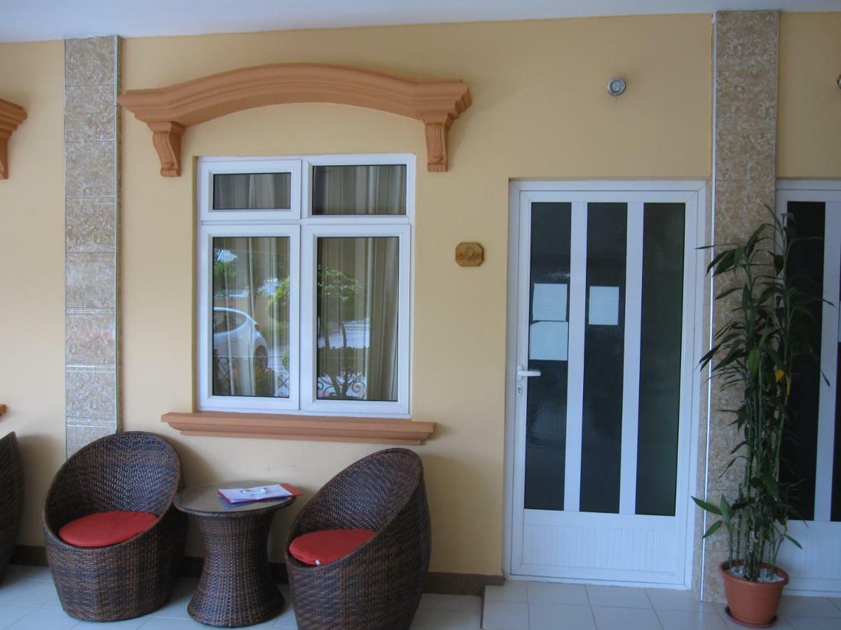 Niv Villa Flic en Flac Bagian luar foto